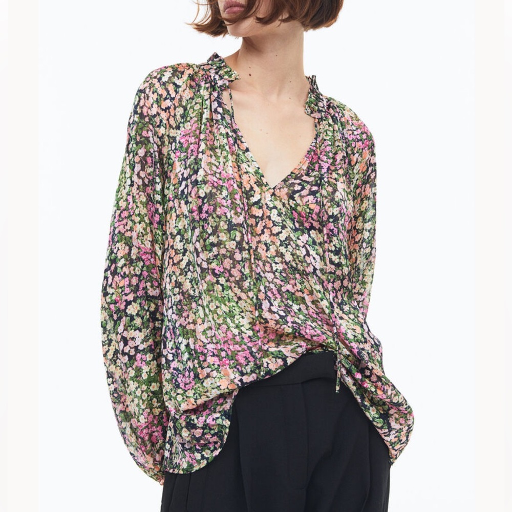 H&M Floral V-Neck Long Sleeve Blouse in Black, Pink, Green